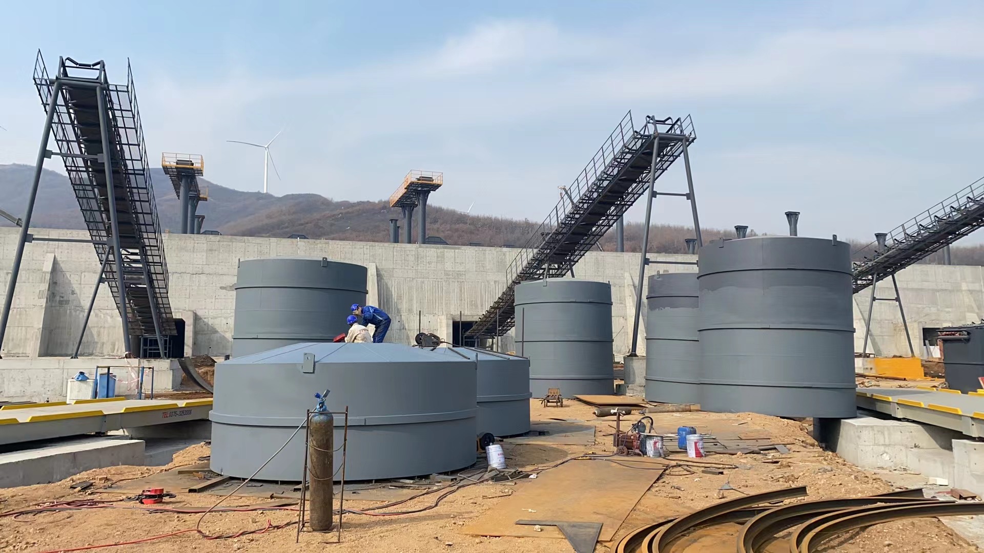 北京骨料钢板仓河南项目大型骨料仓生产线进度